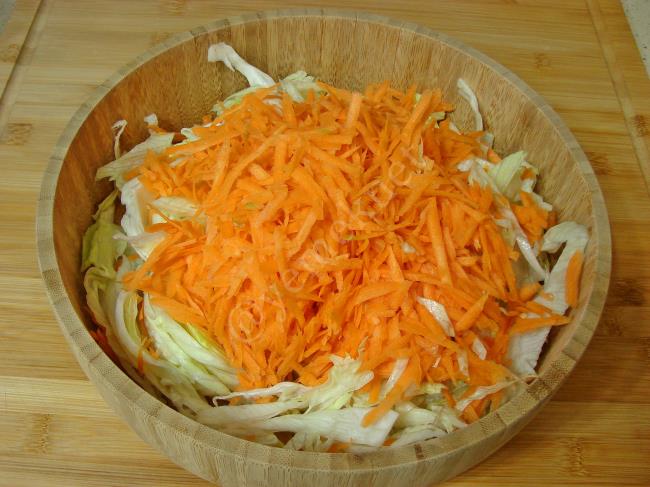 Kırmızı Lahana Salatası - Yapılışı (7/12) 