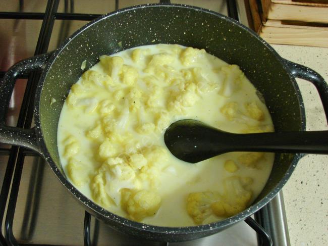 Körili Karnabahar Çorbası - Yapılışı (8/12) 