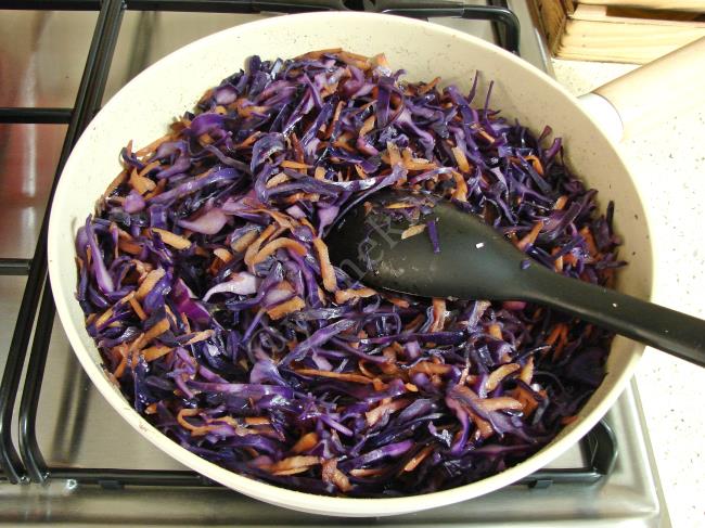 Mor Lahana Yoğurtlaması - Yapılışı (5/12) 