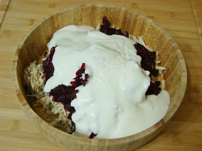 Pancarlı Kereviz Salatası - Yapılışı (7/12) 
