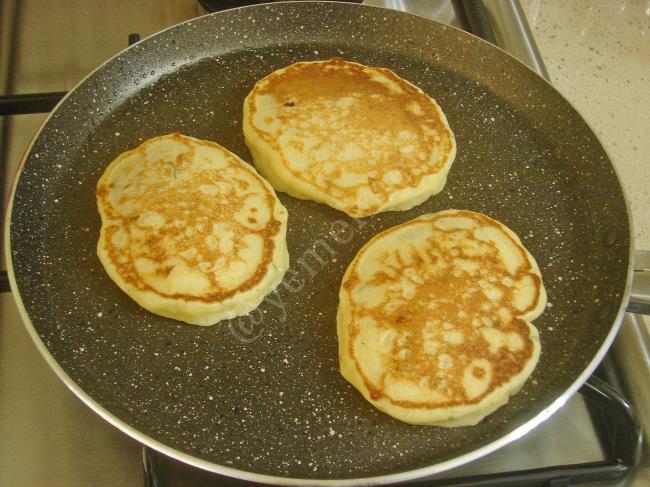 Patatesli Pankek - Yapılışı (9/12) 