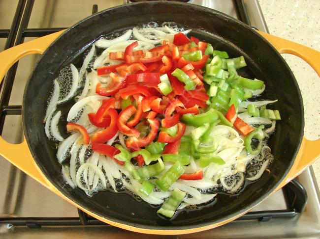 Sebzeli Yumurta - Yapılışı (4/12) 