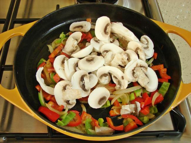 Sebzeli Yumurta - Yapılışı (5/12) 