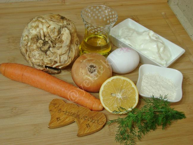 Terbiyeli Kereviz Çorbası - Yapılışı (1/12) 