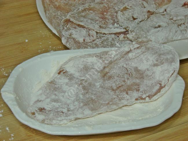 Soslu Tavuk Kızartması - Yapılışı (6/12) 