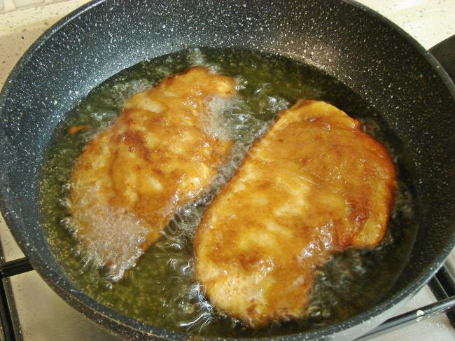 Soslu Tavuk Kızartması - Yapılışı (9/12) 