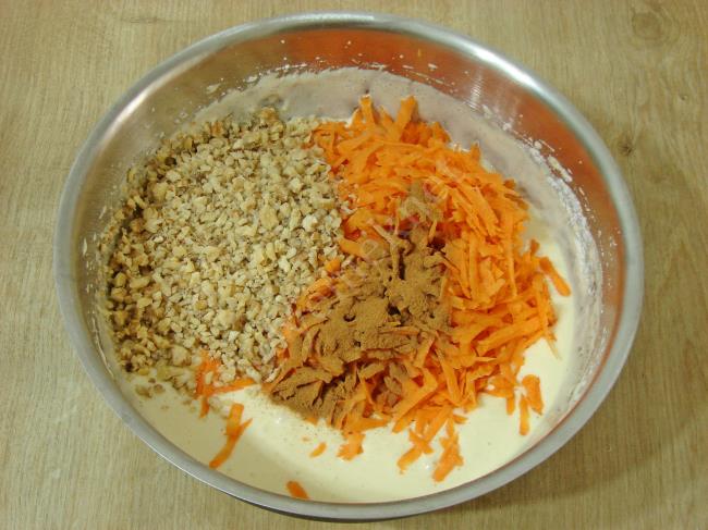 Havuçlu Kek - Yapılışı (7/12) 