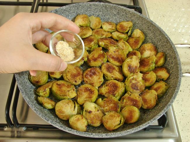 Tavada Brüksel Lahanası - Yapılışı (9/12) 