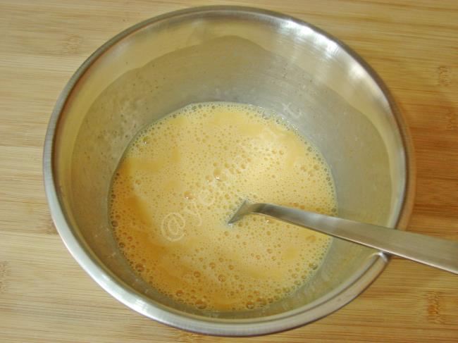 Tavada Yumurtalı Tost - Yapılışı (3/12) 