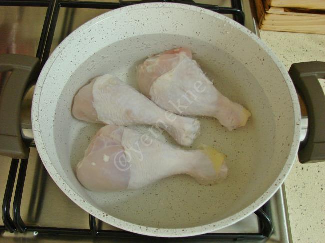 Tavuklu Sebzeli Pilav - Yapılışı (2/12) 