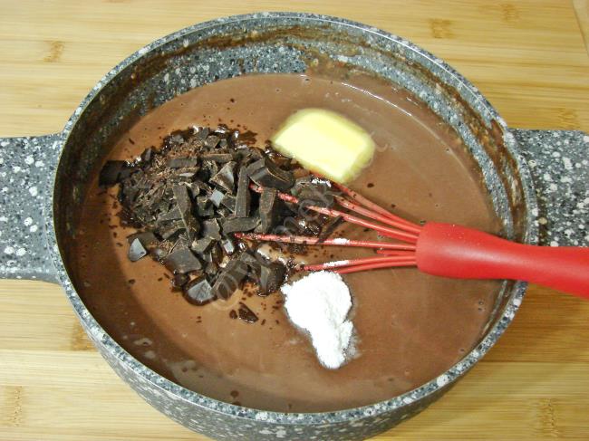 Bebe Bisküvili Pasta - Yapılışı (5/12) 