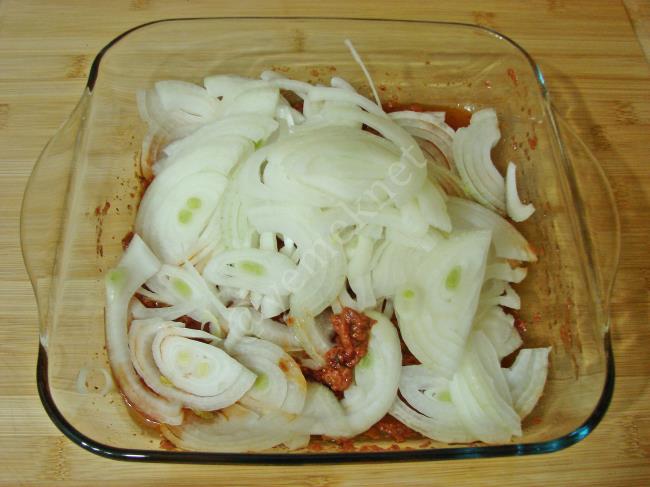 Fırında Et Yemeği - Yapılışı (4/16) 