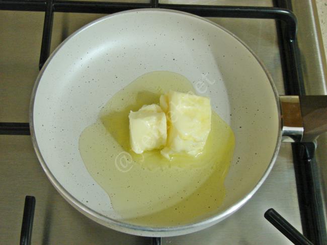 Kahvaltılık Yoğurtlu Yumurta - Yapılışı (6/12) 