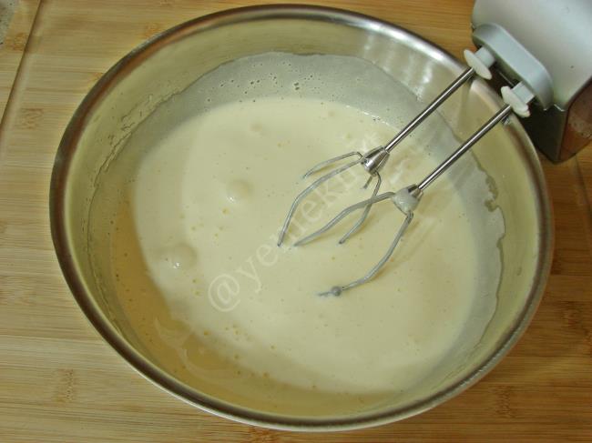 Kahveli Islak Kek - Yapılışı (3/16) 