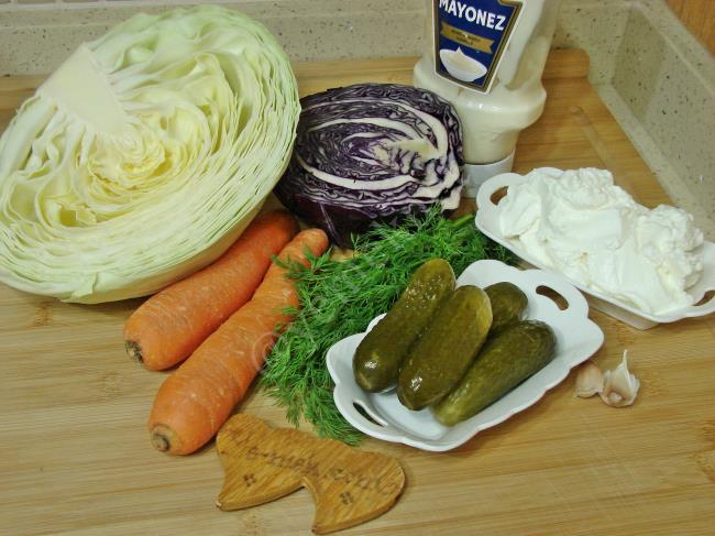 Karışık Lahana Salatası - Yapılışı (1/12) 