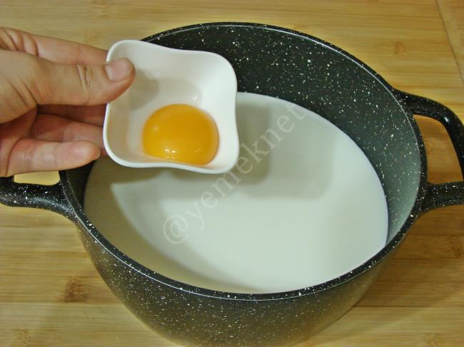 Tahinli Muhallebi - Yapılışı (2/12) 