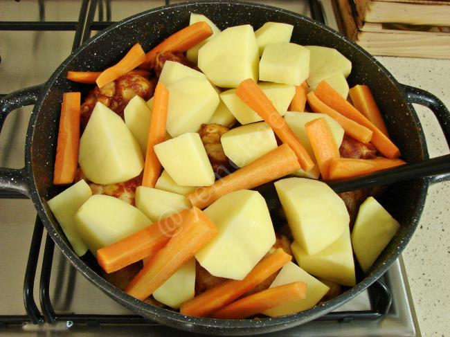 Tavuk Yahnisi - Yapılışı (8/12) 