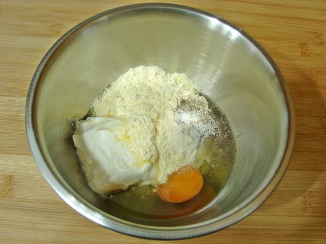 Unsuz Pırasa Böreği - Yapılışı (6/16) 