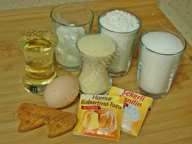 Kesme İrmik Tatlısı - Yapılışı (1/16) 