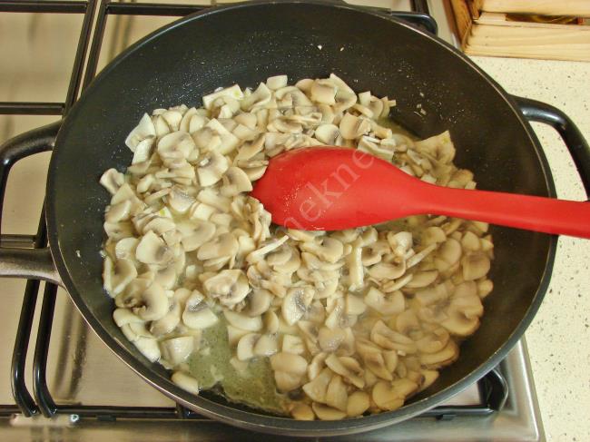 Mantarlı Kuskus Pilavı - Yapılışı (5/12) 