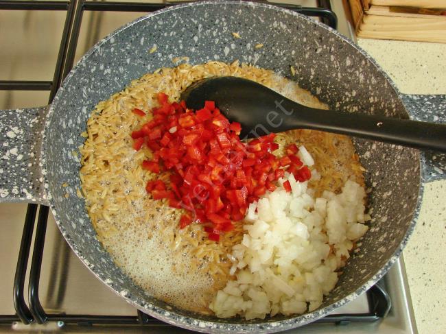 Nohutlu Şehriye Pilavı - Yapılışı (5/12) 