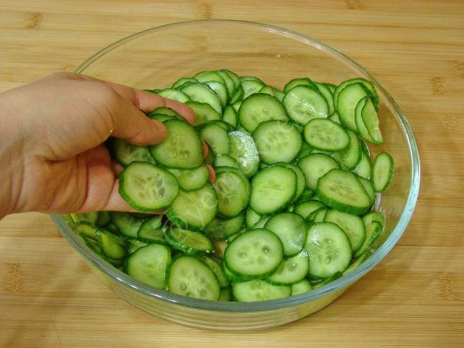 Salatalık Mezesi - Yapılışı (4/12) 