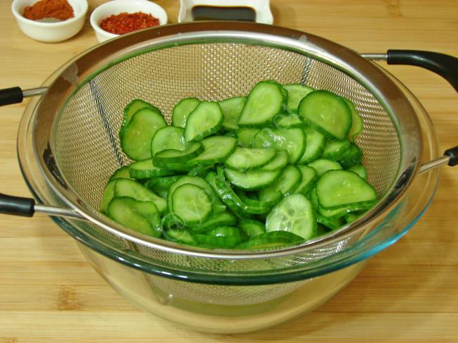 Salatalık Mezesi - Yapılışı (5/12) 