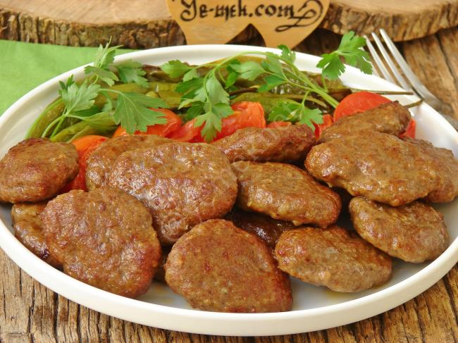 Sodalı Köfte - Yapılışı (10/12) 