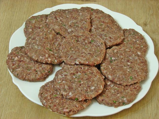 Tavada Domates Soslu Köfte - Yapılışı (5/16) 