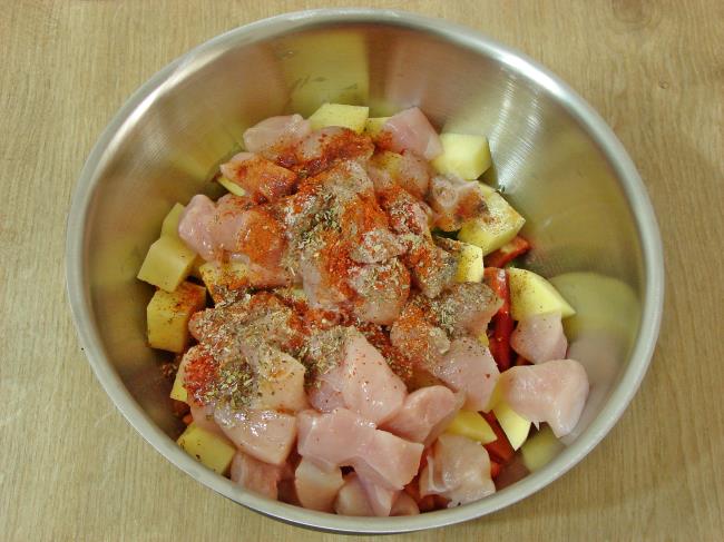 Tavuklu Sebze Kebabı - Yapılışı (6/16) 