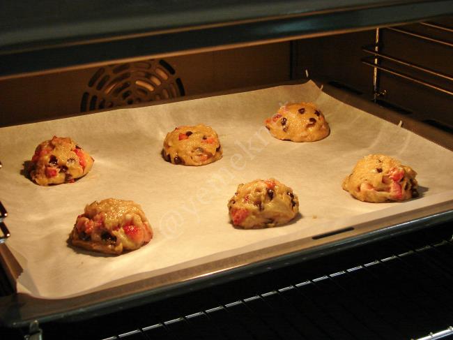 Çilekli Kurabiye - Yapılışı (9/12) 