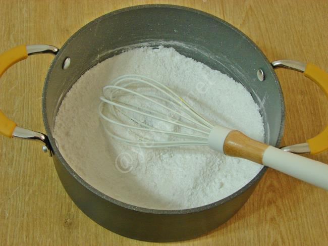 Hindistan Cevizli Muhallebi - Yapılışı (4/12) 