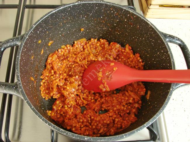 Malhitiye Çorbası - Yapılışı (4/12) 