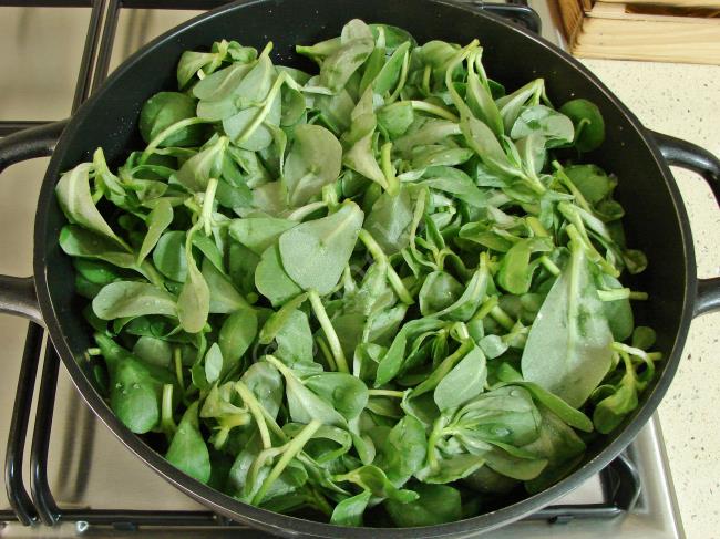 Pirinçli Semizotu Yemeği - Yapılışı (6/12) 