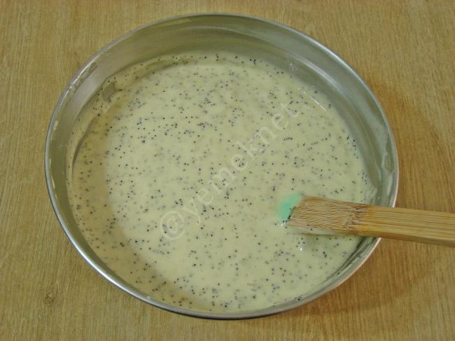 Susam Mantolu Haşhaşlı Kek - Yapılışı (7/12) 