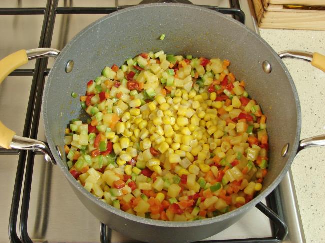 Sütlü Sebze Çorbası - Yapılışı (6/12) 