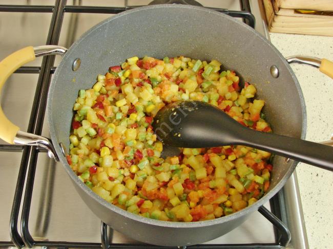 Sütlü Sebze Çorbası - Yapılışı (8/12) 