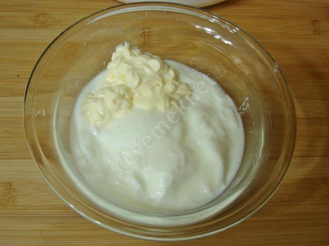 Yoğurtlu Tavuk Göğsü Salatası - Yapılışı (6/12) 