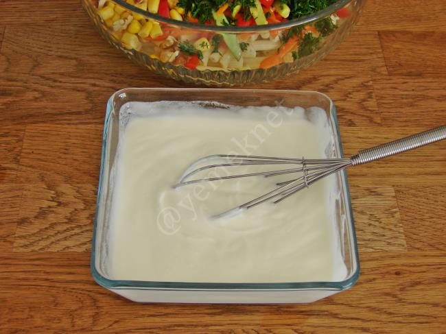 Cevizli Makarna Salatası - Yapılışı (10/16) 