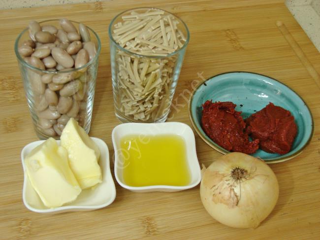 Erişteli Barbunya Çorbası - Yapılışı (1/12) 