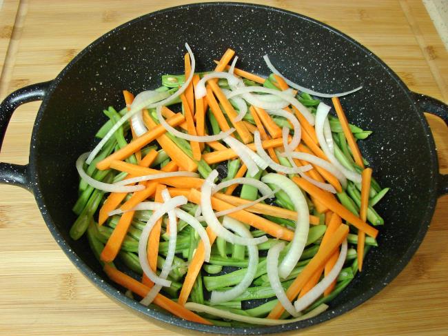 Havuçlu Taze Fasulye Borani - Yapılışı (5/12) 