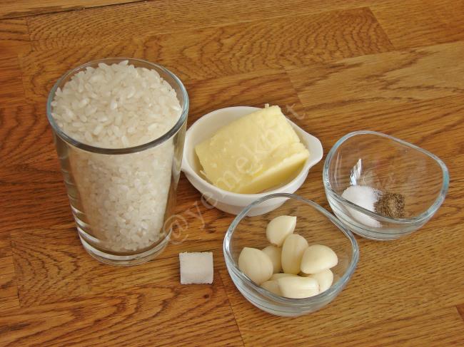 Sarımsaklı Pilav - Yapılışı (1/12) 