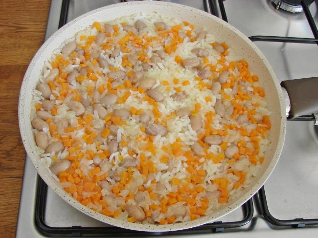 Barbunyalı Pirinç Pilavı - Yapılışı (9/12) 