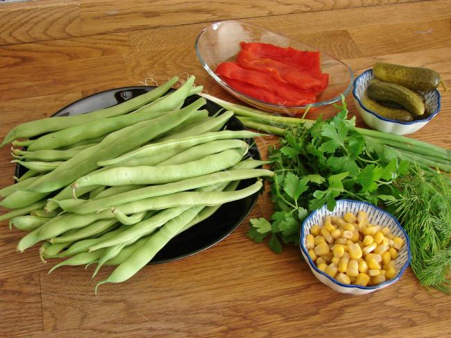 Fasulye Salatası - Yapılışı (1/8) 