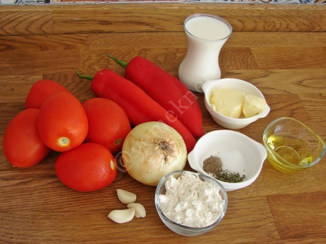 Közlenmiş Biberli Domates Çorbası - Yapılışı (1/16) 