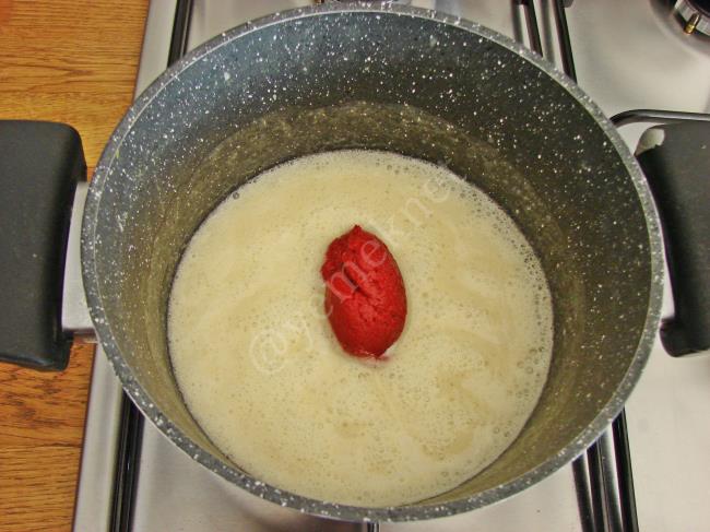 Közlenmiş Biberli Domates Çorbası - Yapılışı (10/16) 