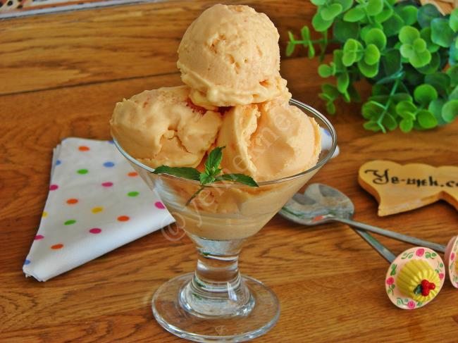 Evde Yapabileceğiniz En Kolay Dondurma : Şeftalili Dondurma