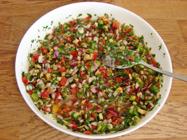 Yoğurtlu Yaz Mezesi - Yapılışı (5/8) 