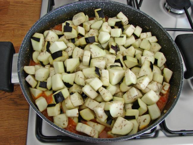 Fırında Patlıcan Graten - Yapılışı (7/16) 