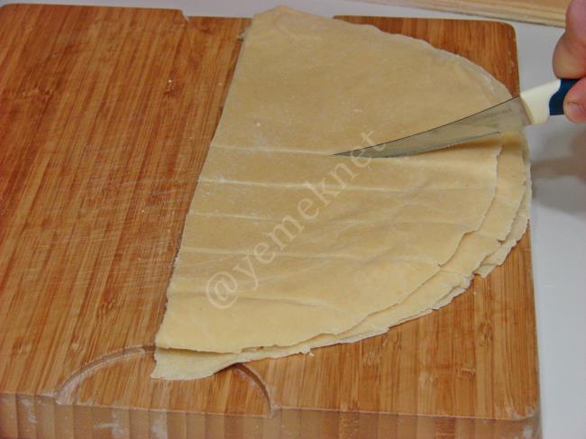 Kesme Erişte - Yapılışı (9/12) 